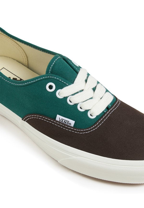 Vans AUTHENTIC