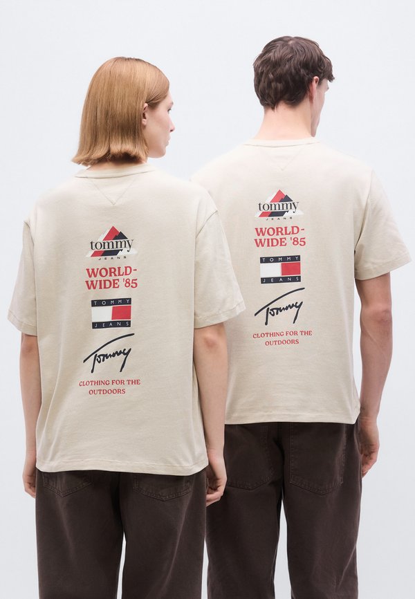 Tommy Jeans 90S MULTI BACK LOGO T-SHIRT