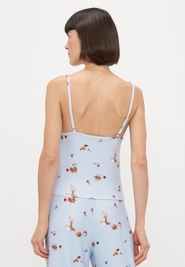 Abercrombie & Fitch POINTELLE CAMI
