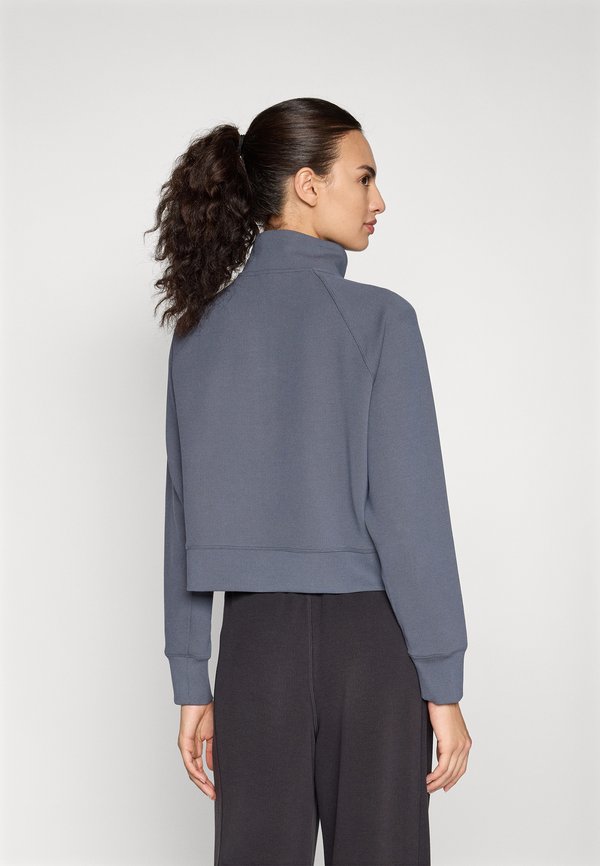 DKNY Sport HIGHLINE