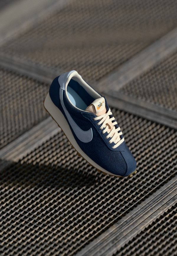 Nike Sportswear LD 1000 SE