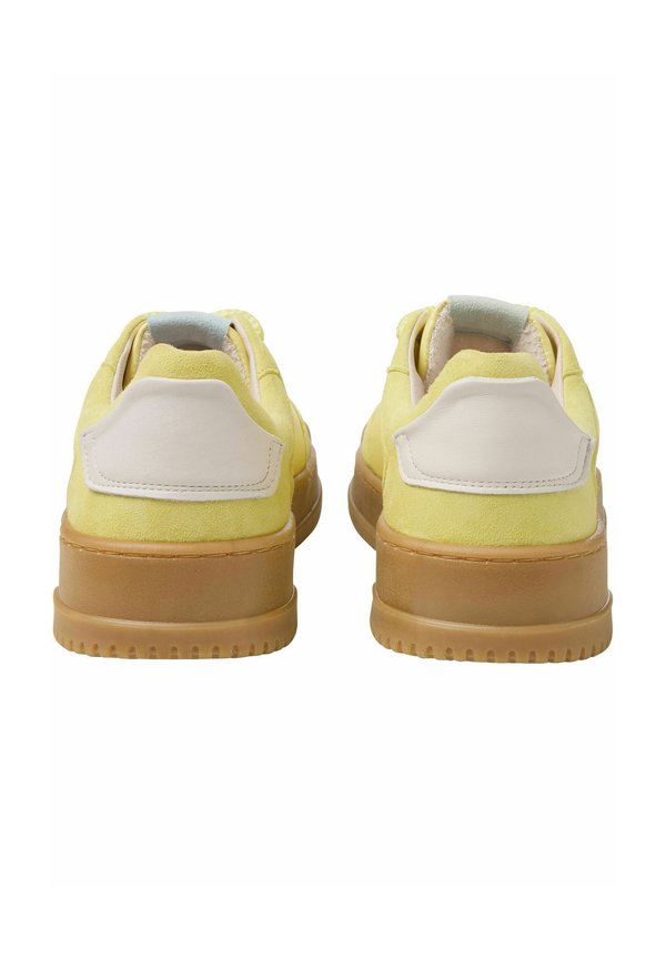NEWD. SNEAKER
