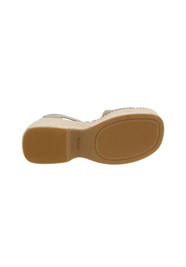 TOMS LAILA