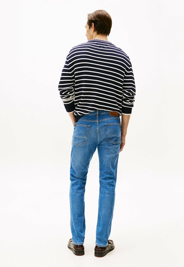 Tommy Hilfiger WHISKERED