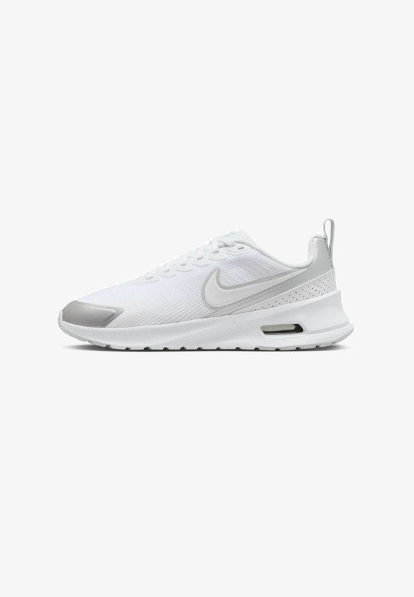 Nike Sportswear AIR MAX NUAXIS - Trainers - weiss