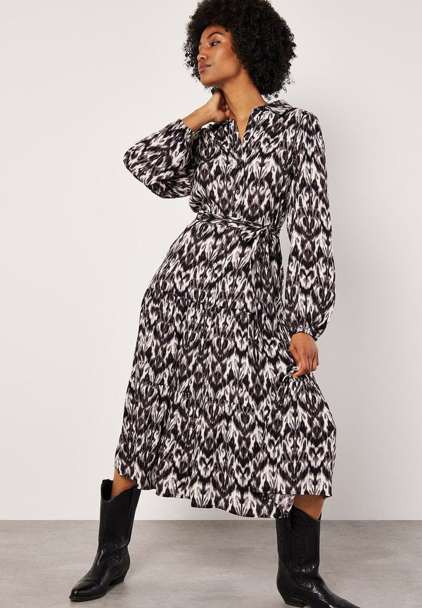 Apricot IKAT TIERED MIDI