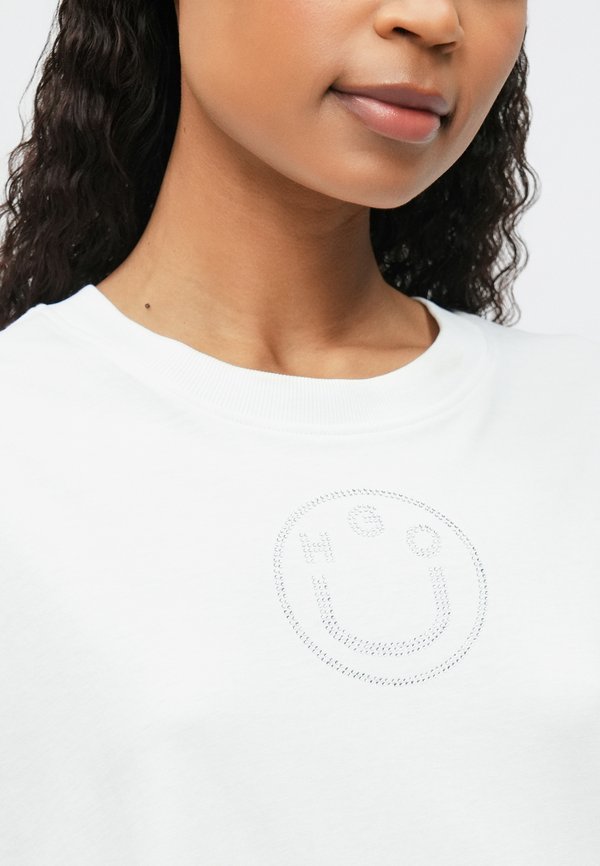 HUGO OVERSIZED TEE