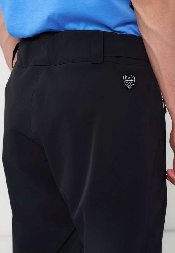 EA7 Emporio Armani