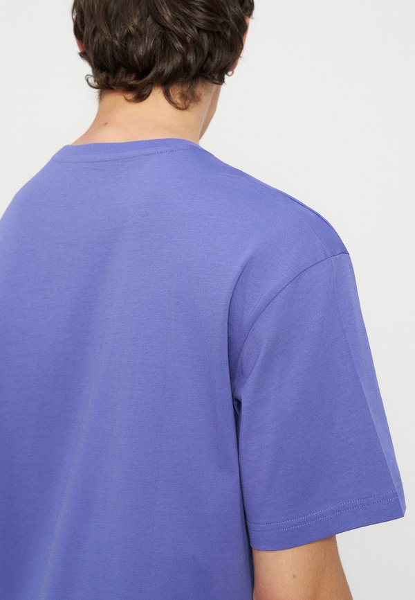 EA7 Emporio Armani