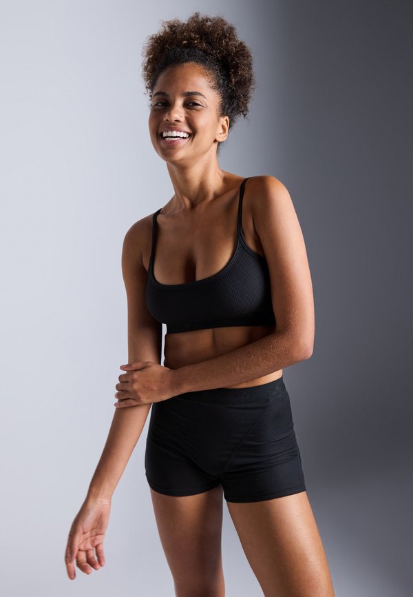 Even&Odd active by Zalando