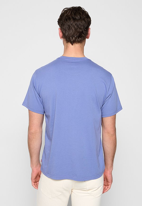 Levi's® RELAXED FIT