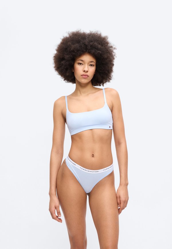 Tommy Hilfiger ESSENTIALS SCOOP NECK BRALETTE