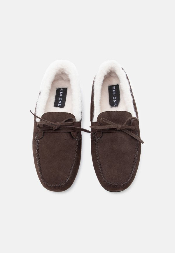 Pier One by Zalando
