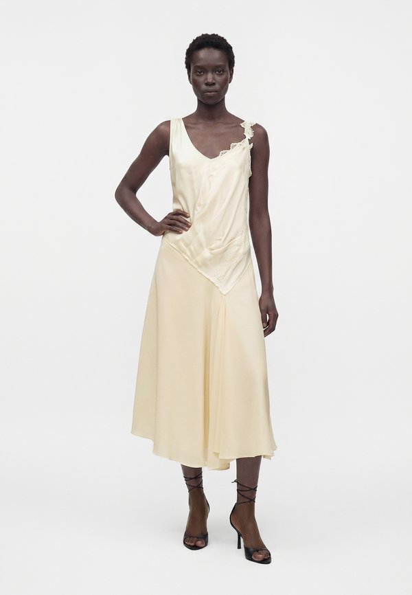 Victoria Beckham ASYMMETRIC DETAIL DRESS