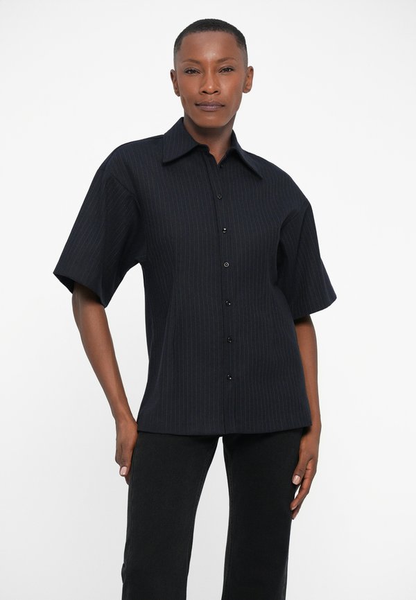 BITE Studios VERSE SHORT SLEEVE PINSTRIPED SHIRT