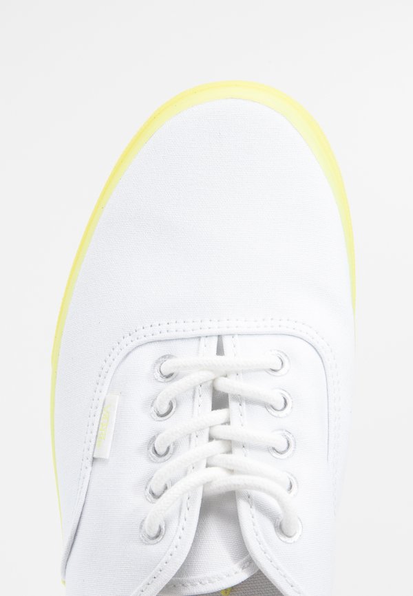 Vans AUTHENTIC