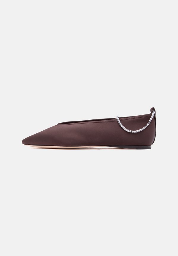 Loeffler Randall EMERY FLAT