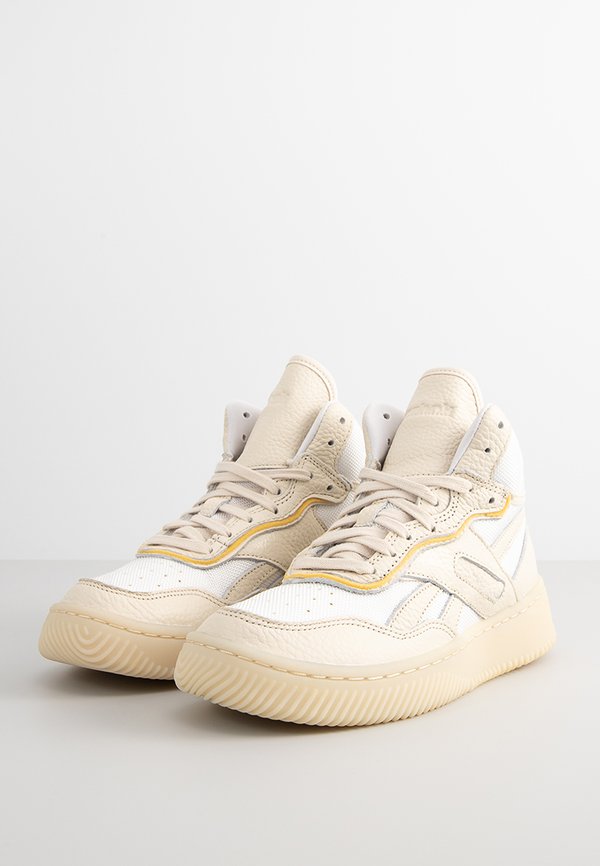 Reebok x Victoria Beckham DUAL COURT MID II VB