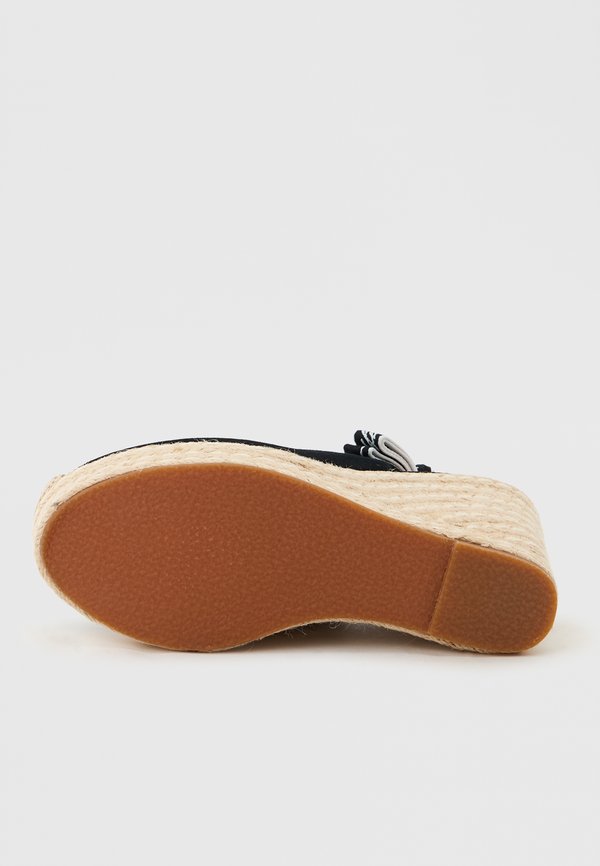 Steve Madden DEMMI