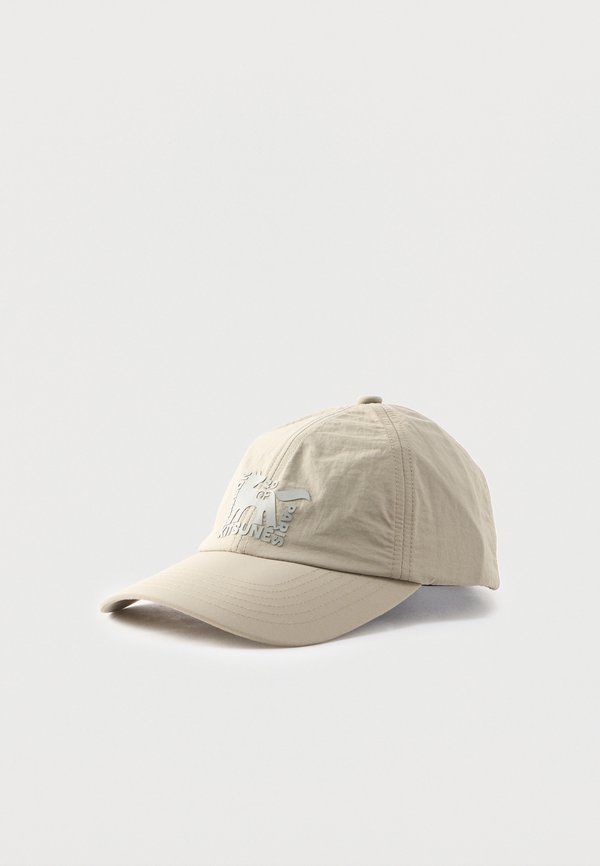 Maison Kitsuné GALLERY FOX
