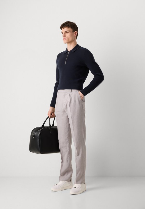 Calvin Klein TRAVELER PLEATED TROUSERS