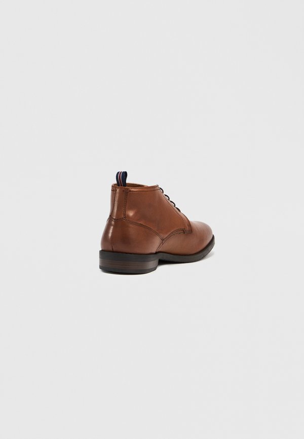 Dune London MINATO