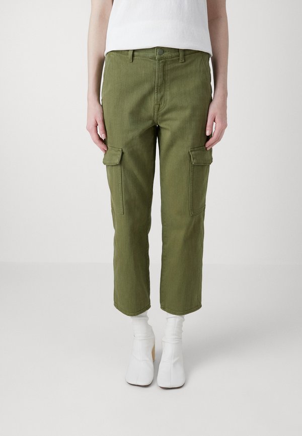 7 for all mankind LOGAN