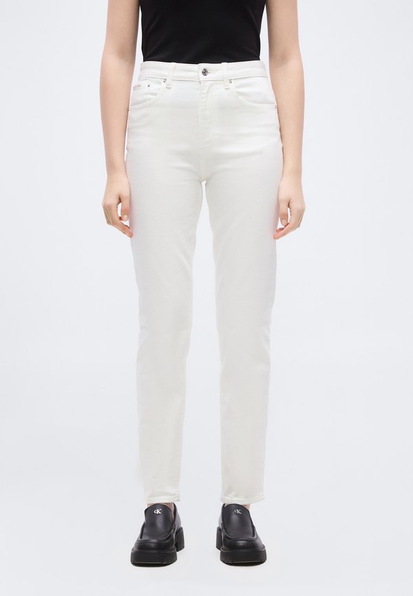 Calvin Klein Jeans MOM