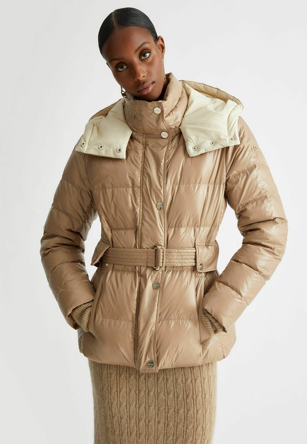 LIU JO PADDED WITH HOOD
