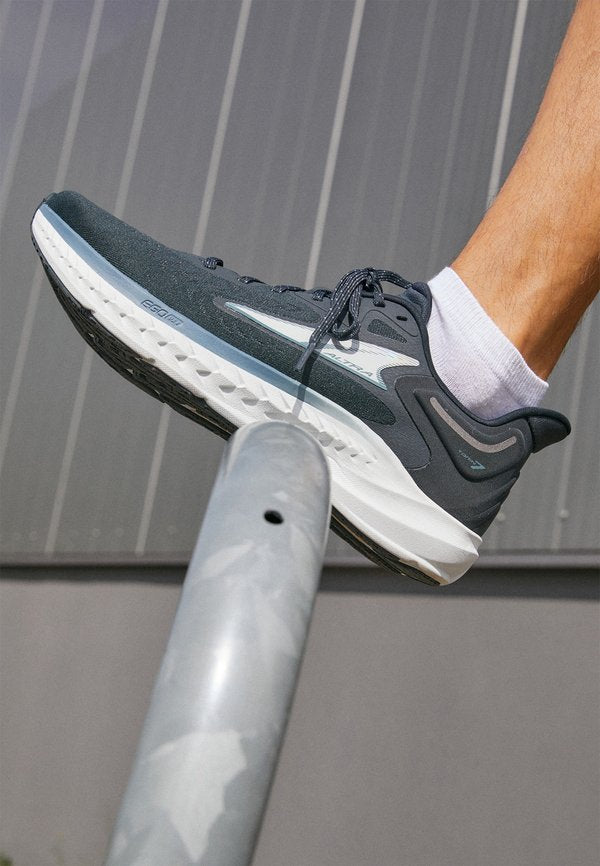 Altra TORIN 7