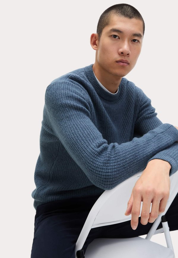 Marks & Spencer CREW NECK