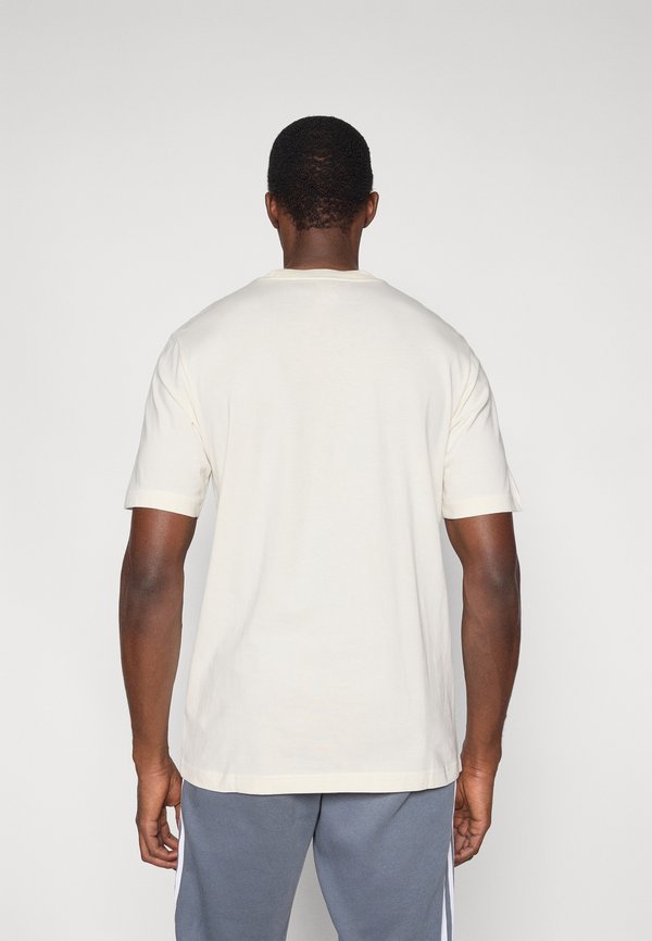 adidas Performance FC BAYERN SEASONAL GRAPHIC TEE