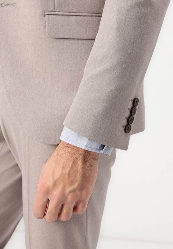 Isaac Dewhirst THE FASHION NOTCH SLIM SUIT