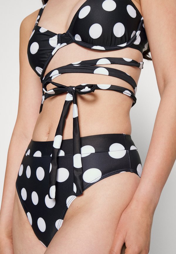 Missguided TIE DETAIL BOTTOMS SET