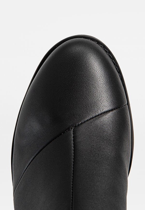 TOMS EVELYN