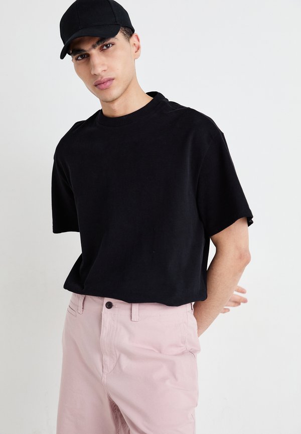 DOCKERS ALPHA SHORT