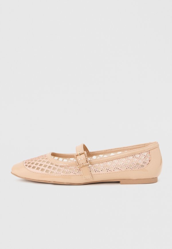 Steve Madden WELL DONE