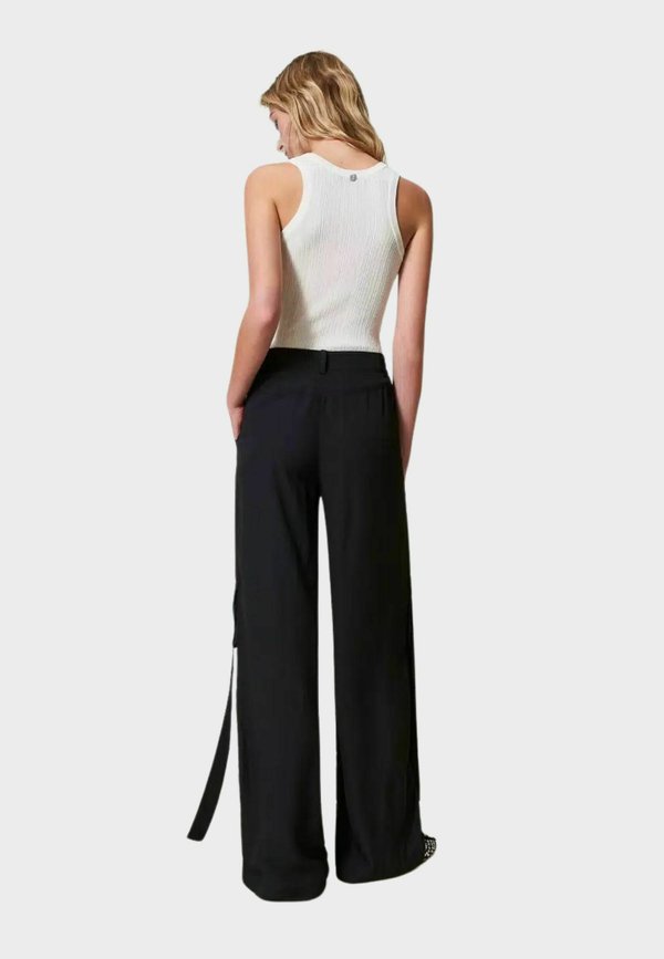 TWINSET