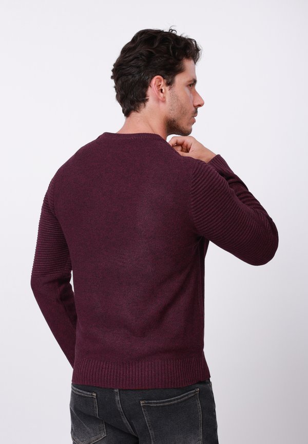 Pier One by Zalando