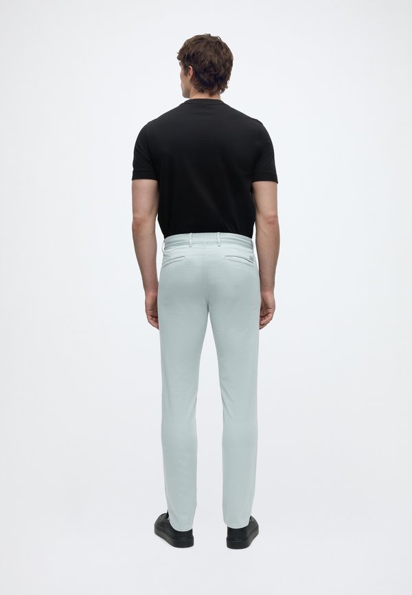 BOSS CHINO_SLIM 10242156 01