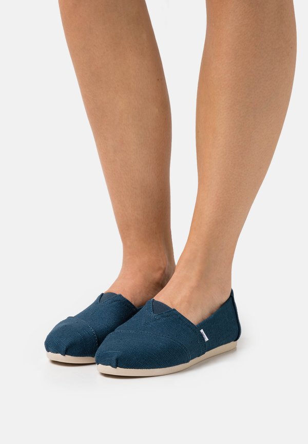TOMS ALPARGATA