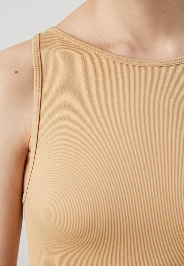 BDG Urban Outfitters SLASH NECK TANK