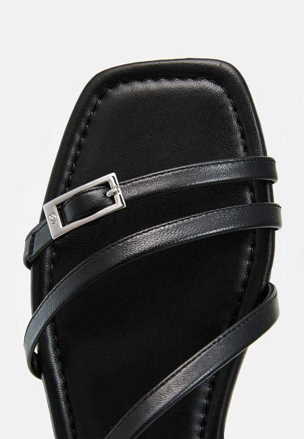 Stuart Weitzman GEORGIE