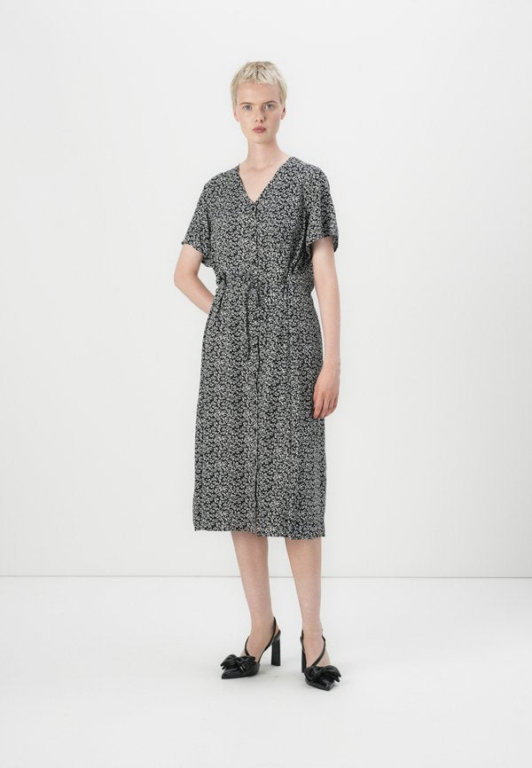 Pieces PCNYA V NECK MIDI DRESS