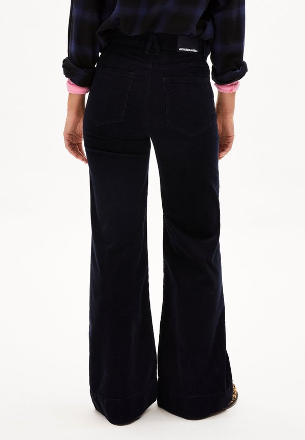 ARMEDANGELS MURLIAA CORDUROY