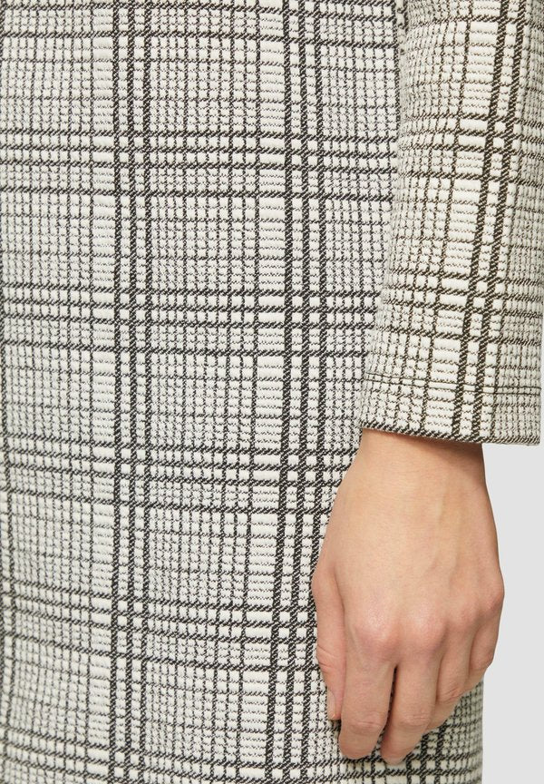 s.Oliver GEMUSTERTES -MIT TURTLENECK