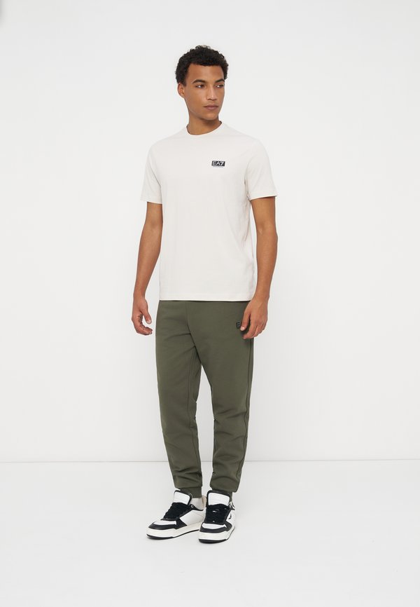 EA7 Emporio Armani