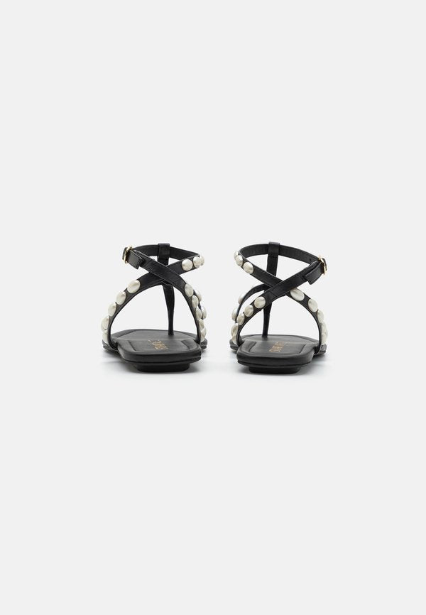 Stuart Weitzman FLAT
