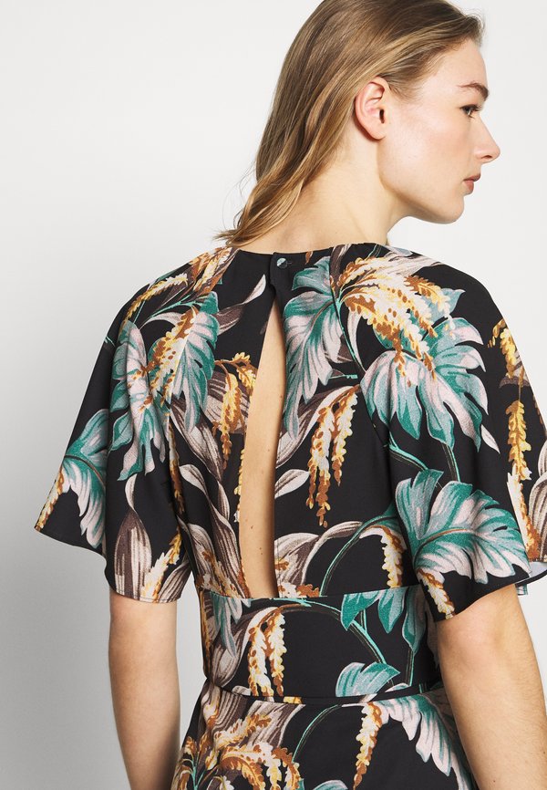Whistles TROPICAL