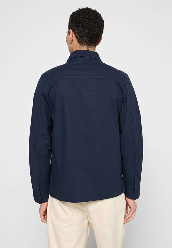 Lyle & Scott